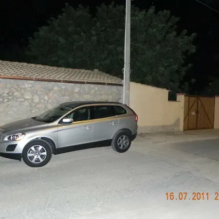 Il Carrubbo Marzamemi San Lorenzo *